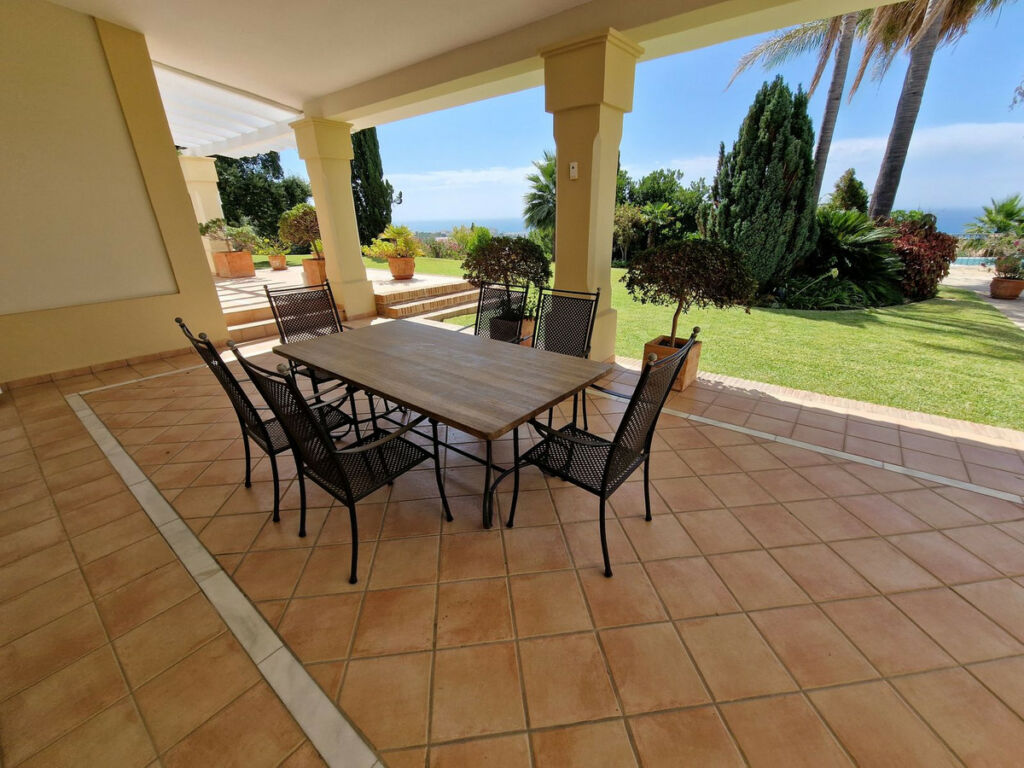 Detached Villa Calahonda Málaga - image 9