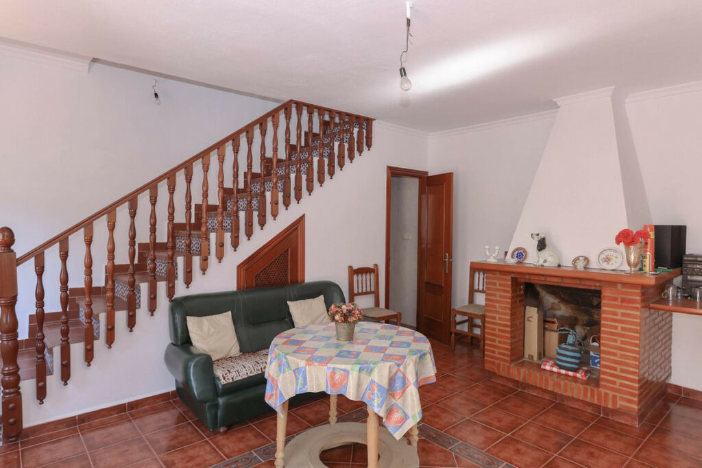 Detached Villa Alozaina Málaga - image 9