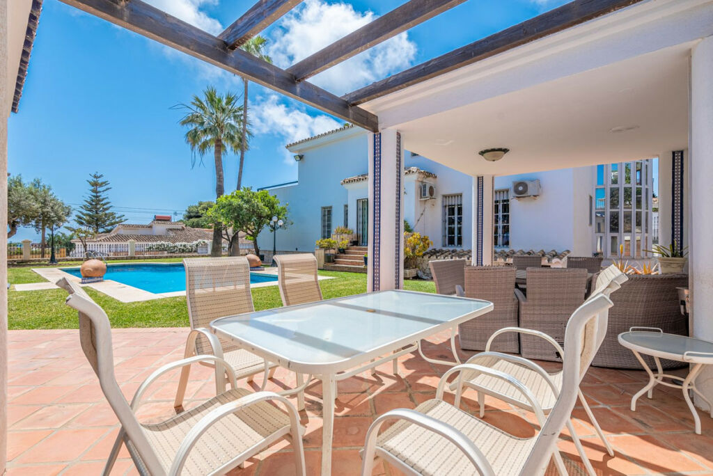 Detached Villa Benalmadena Málaga - image 9
