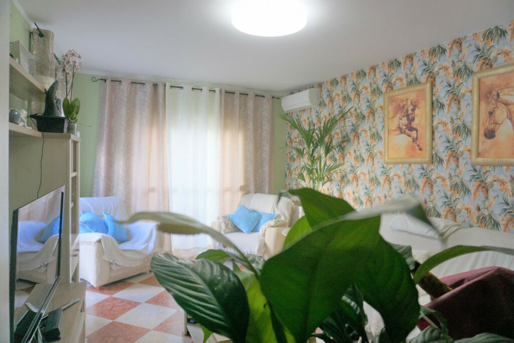 Middle Floor Apartment Canillas de Aceituno Málaga - image 9