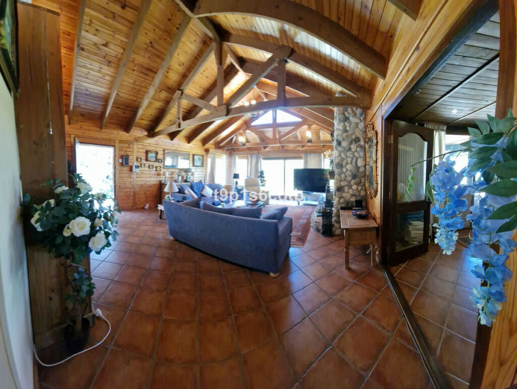 Detached Villa Monda Málaga - image 9