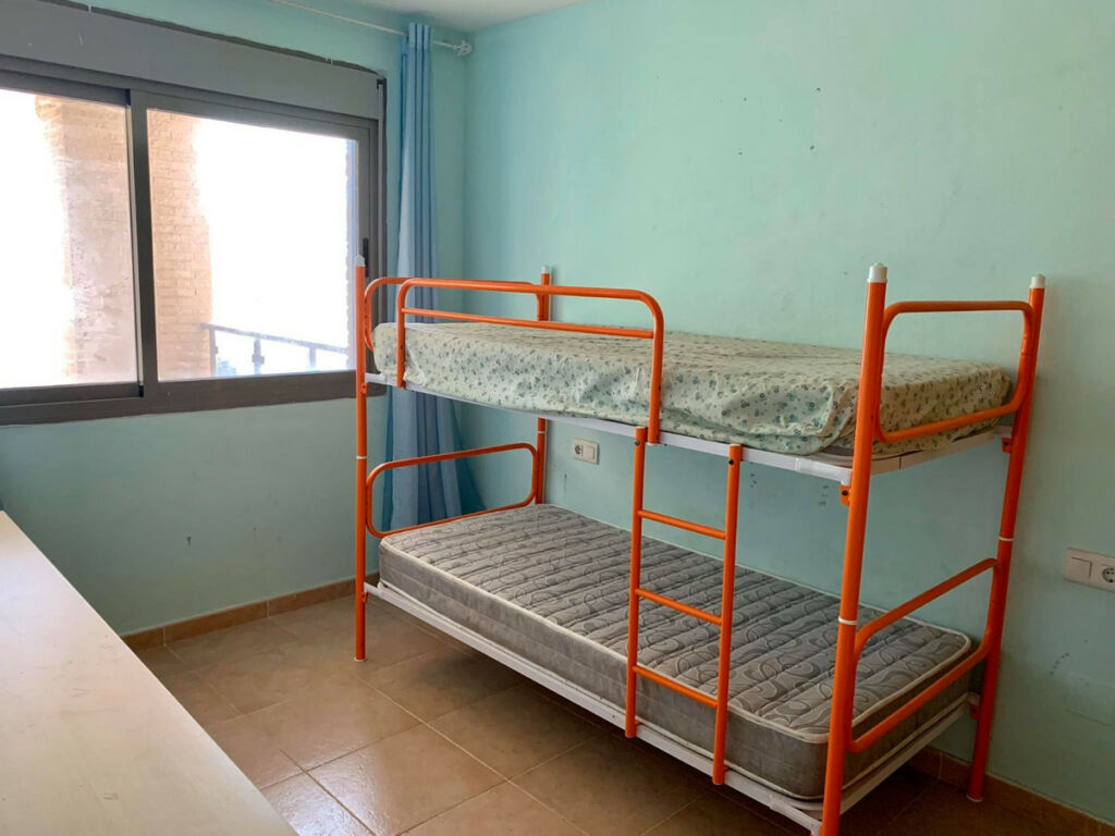 Middle Floor Apartment Guardamar del Segura Alicante - image 9