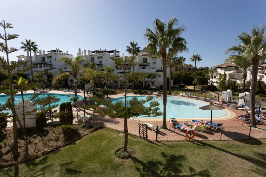 Middle Floor Apartment San Pedro de Alcántara Málaga - image 8