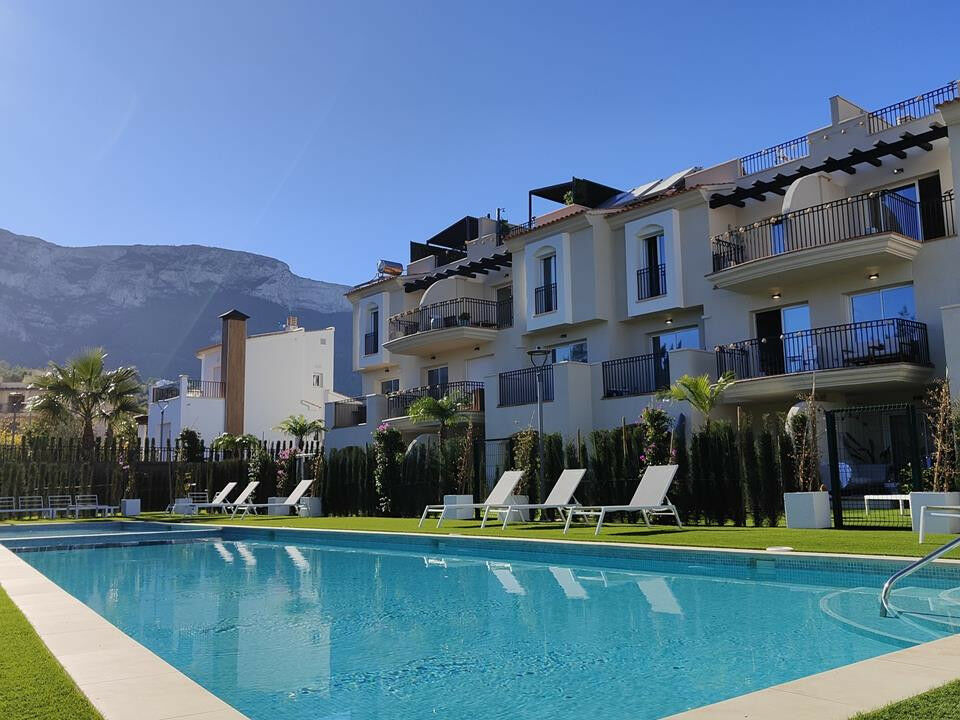 Middle Floor Apartment Denia Alicante - image 9