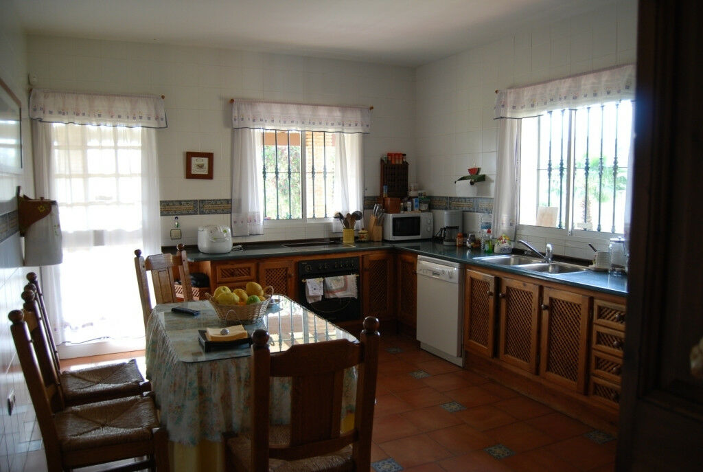 Detached Villa Alhaurín de la Torre Málaga - image 9