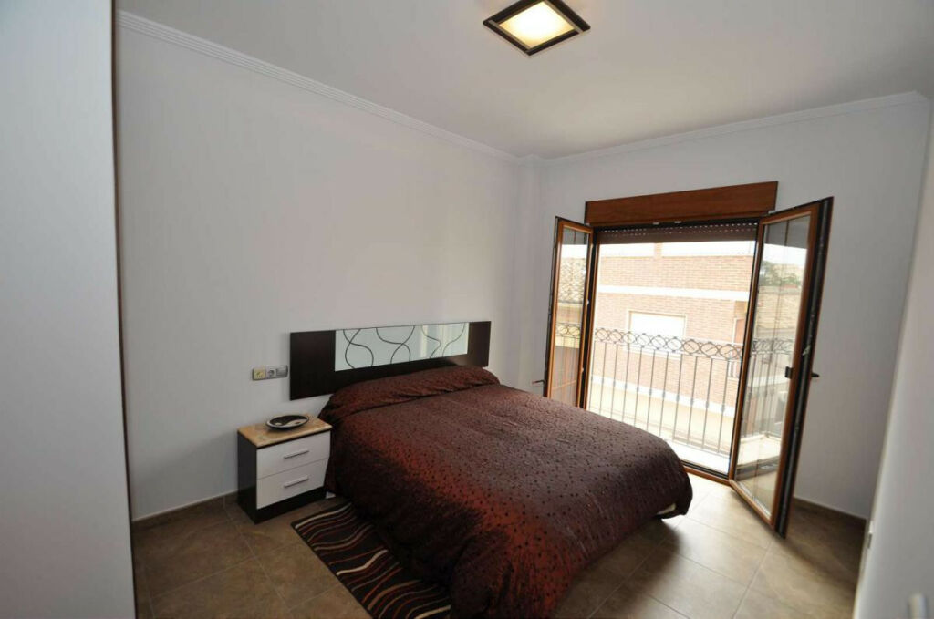 Townhouse Pinoso Alicante - image 9