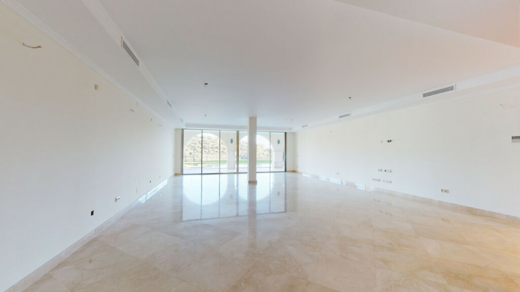 Detached Villa Los Arqueros Málaga - image 9