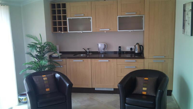 Penthouse La Duquesa Málaga - image 9