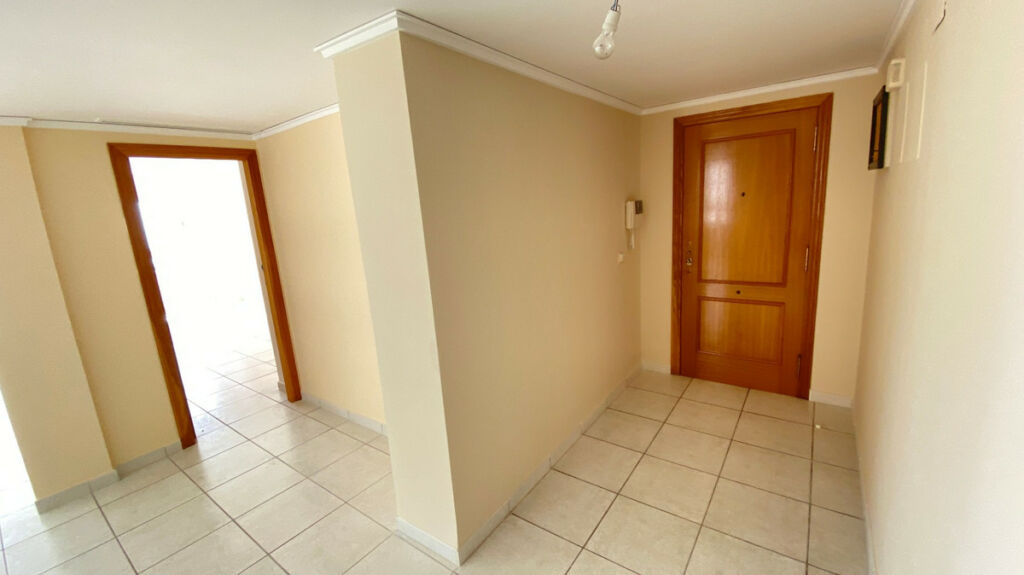Middle Floor Apartment Calpe Alicante - image 9