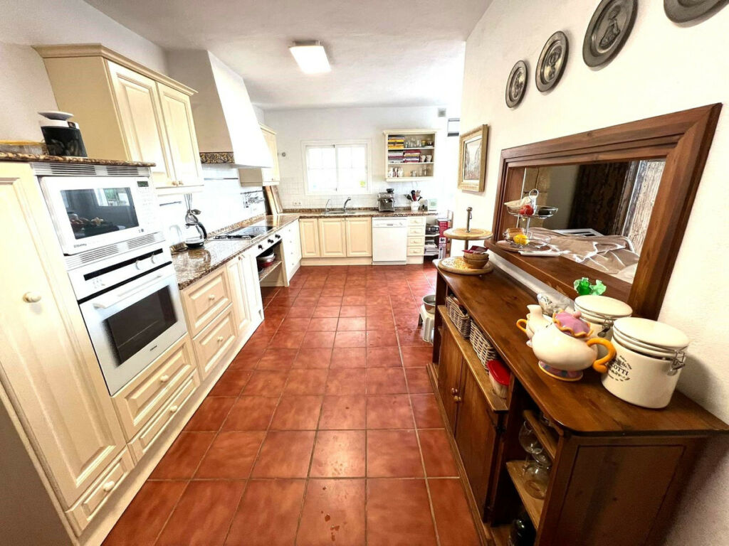 Detached Villa Mijas Málaga - image 9