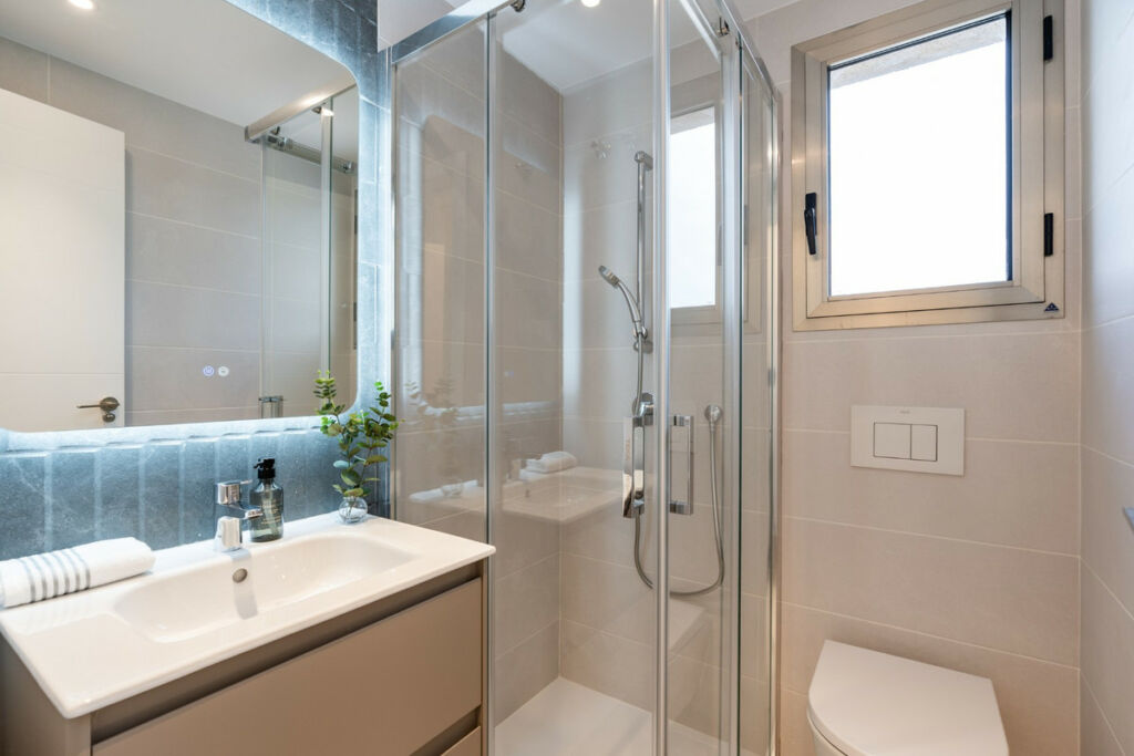 Middle Floor Apartment Calpe Alicante - image 9