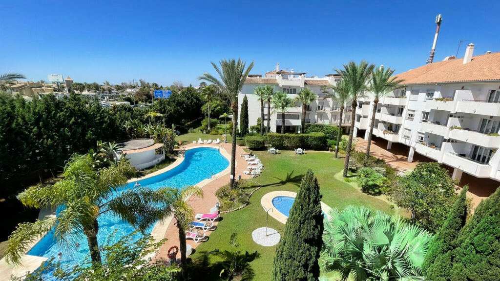 Penthouse Duplex Nueva Andalucía Málaga