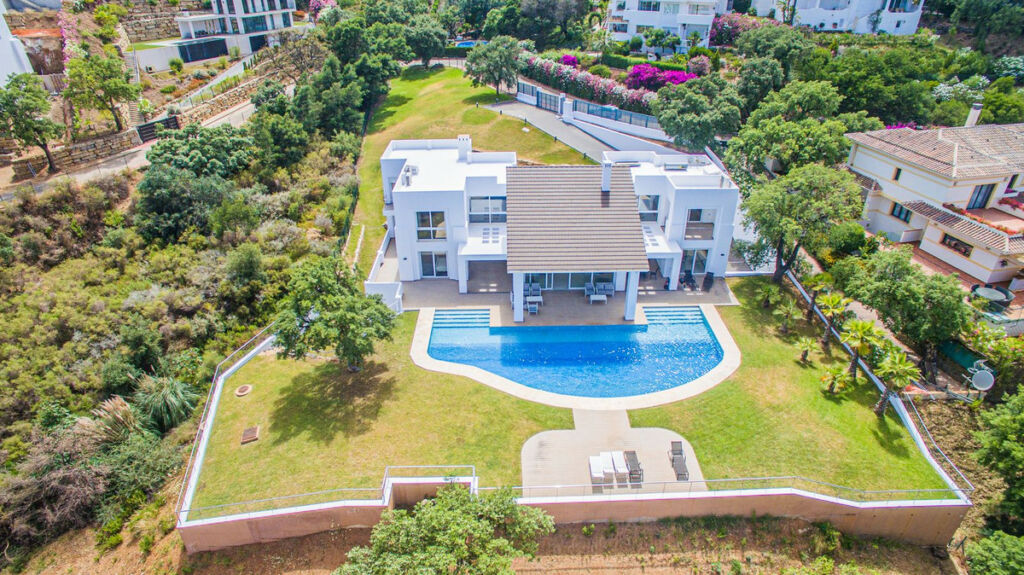 Detached Villa La Mairena Málaga