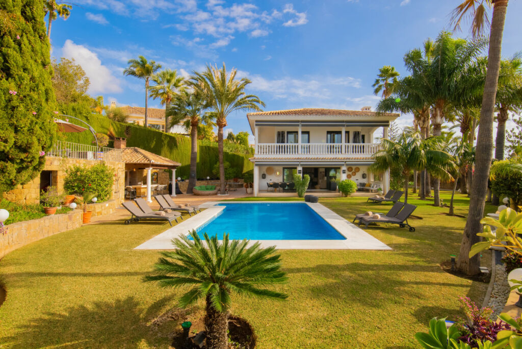 Detached Villa El Rosario Málaga