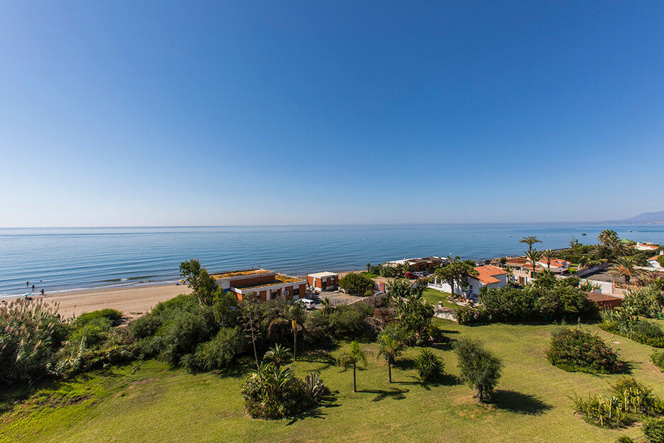 Penthouse Elviria Málaga - image 2