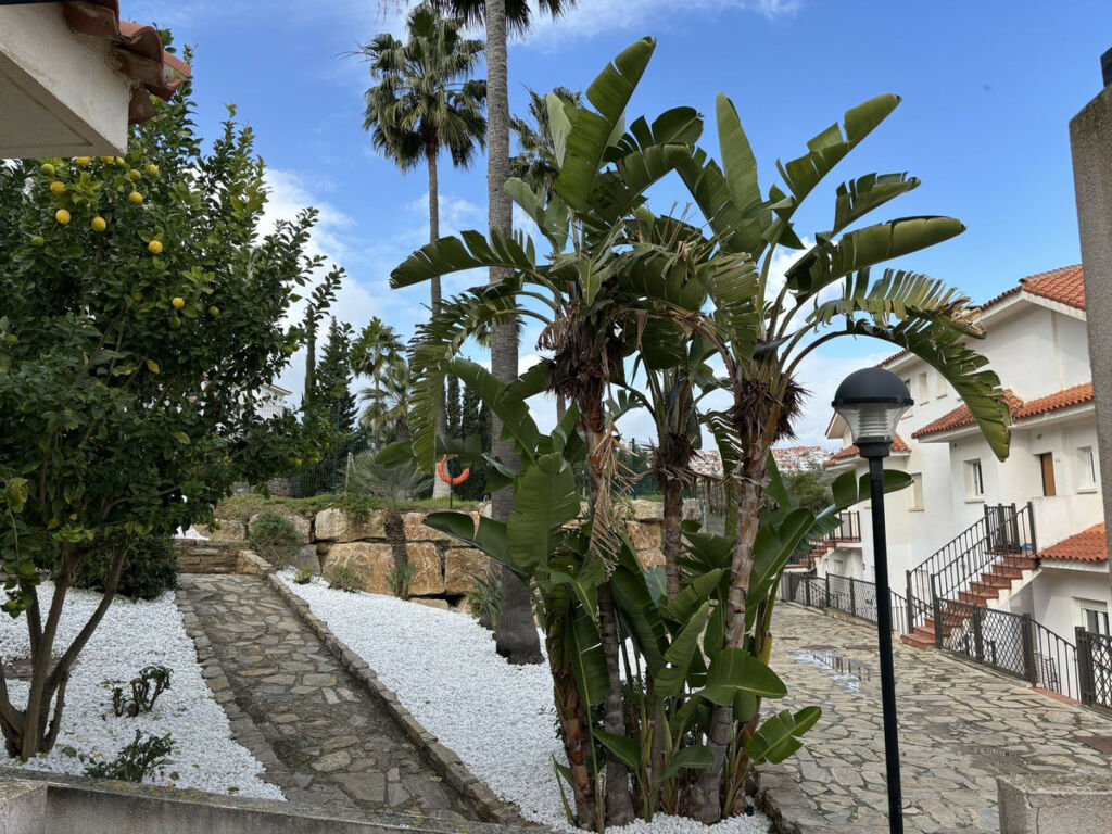 Middle Floor Apartment La Duquesa Málaga
