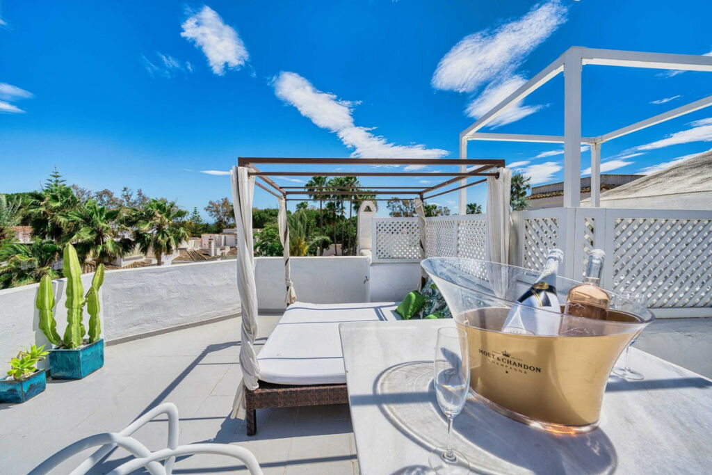 Penthouse Elviria Málaga - image 3