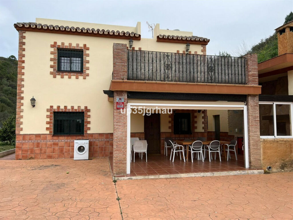 Detached Villa Estepona Málaga