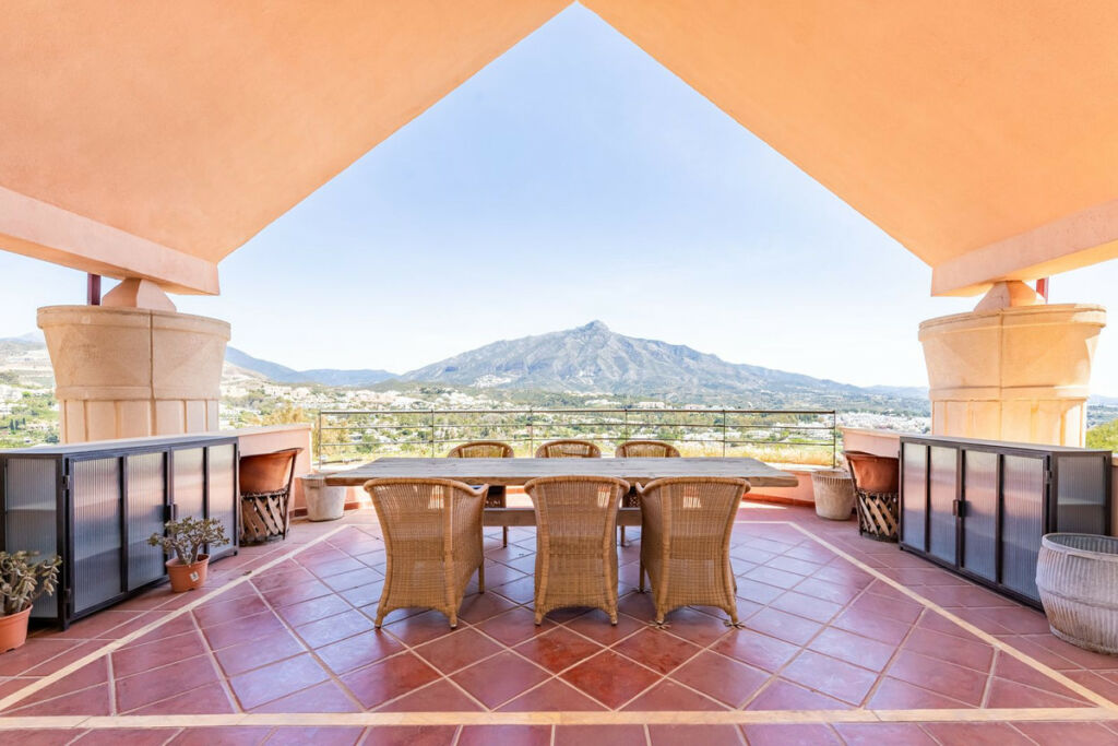 Penthouse Nueva Andalucía Málaga
