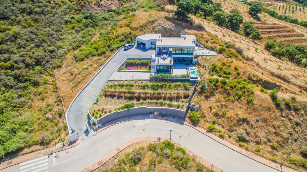 Detached Villa La Cala Golf Málaga - image 2