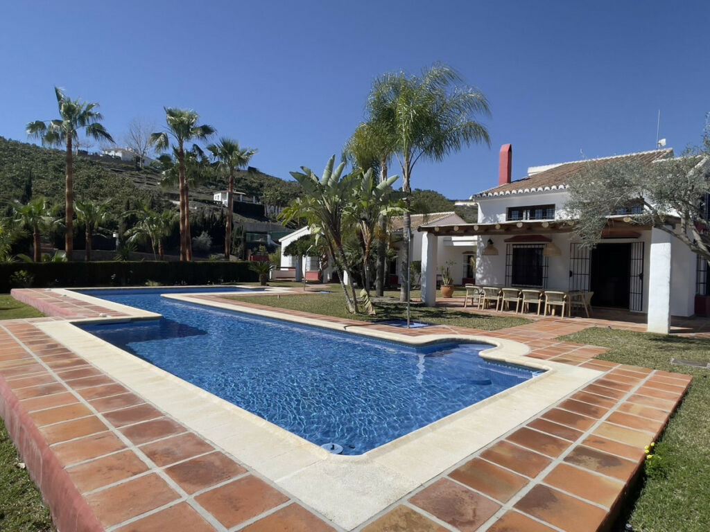 Detached Villa Frigiliana Málaga