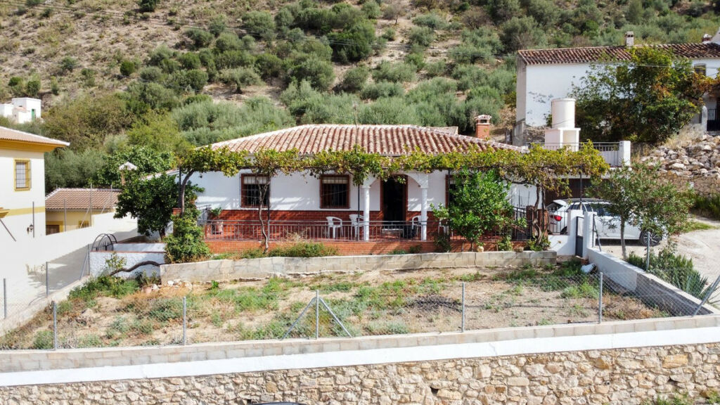 Detached Villa Periana Málaga