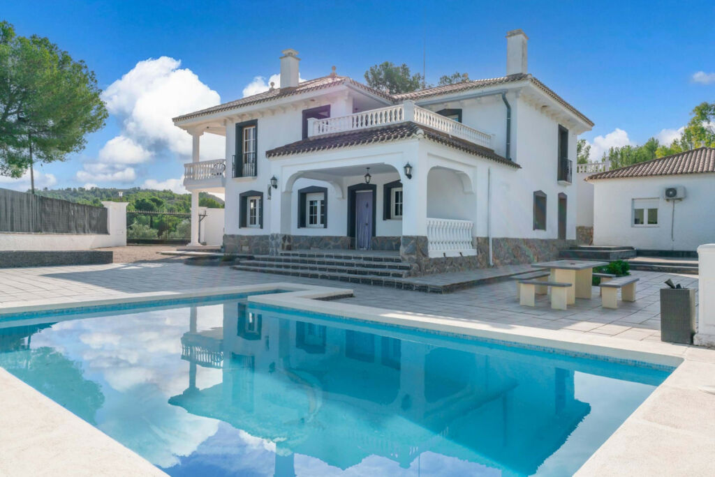 Detached Villa Yecla Murcia