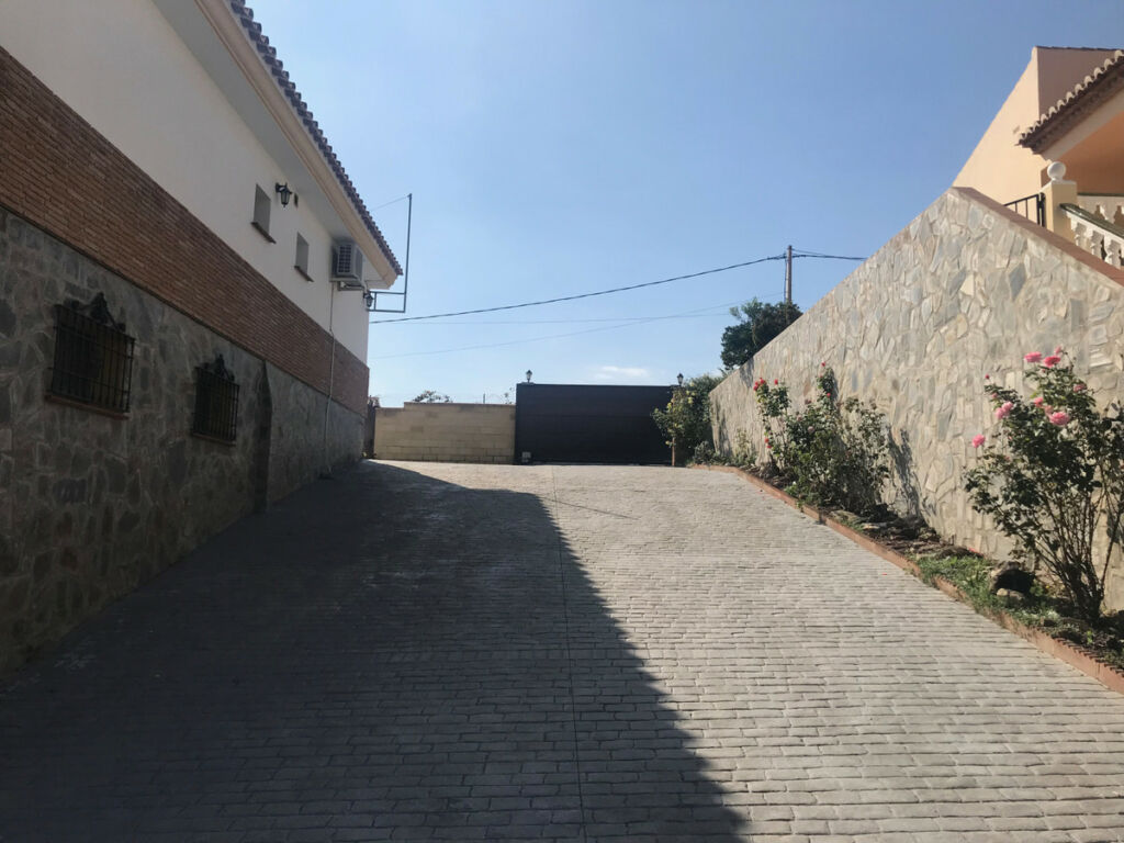 Detached Villa Nerja Málaga - image 10