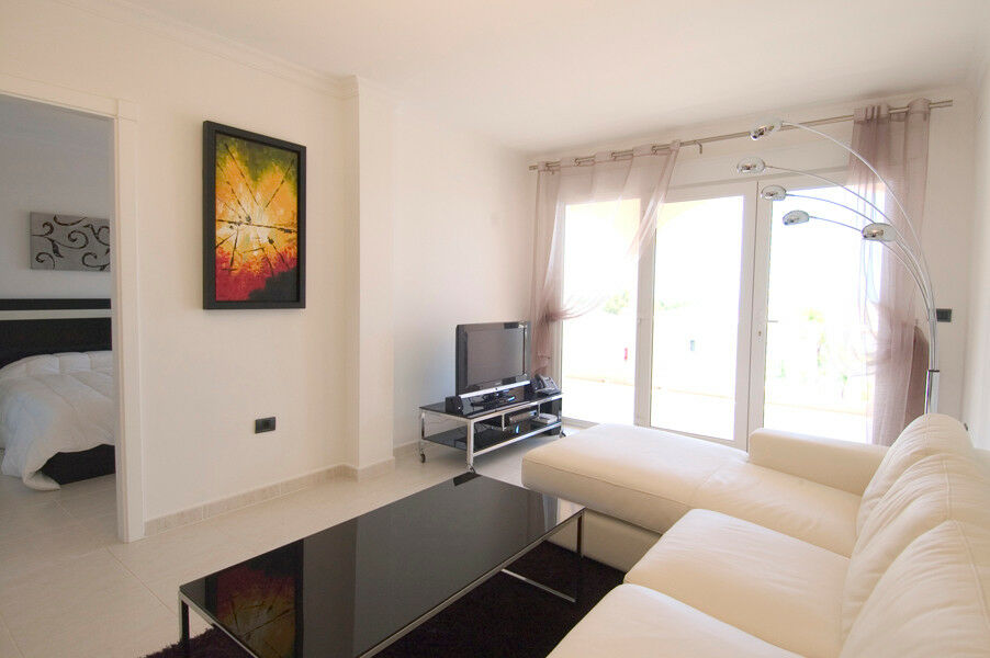 Ground Floor Apartment La Fustera Alicante - image 10