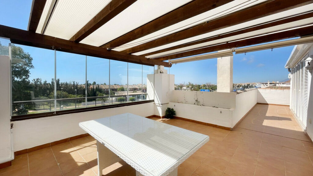Penthouse Duplex Nueva Andalucía Málaga - image 10