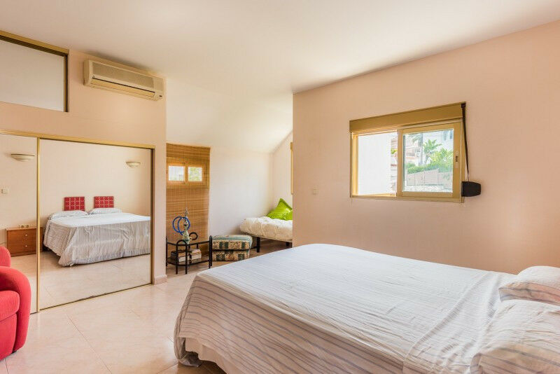 Detached Villa El Rosario Málaga - image 10