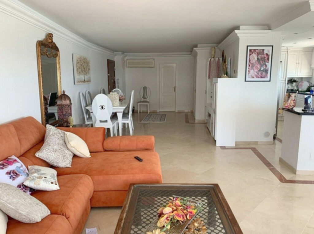 Penthouse Estepona Málaga - image 12