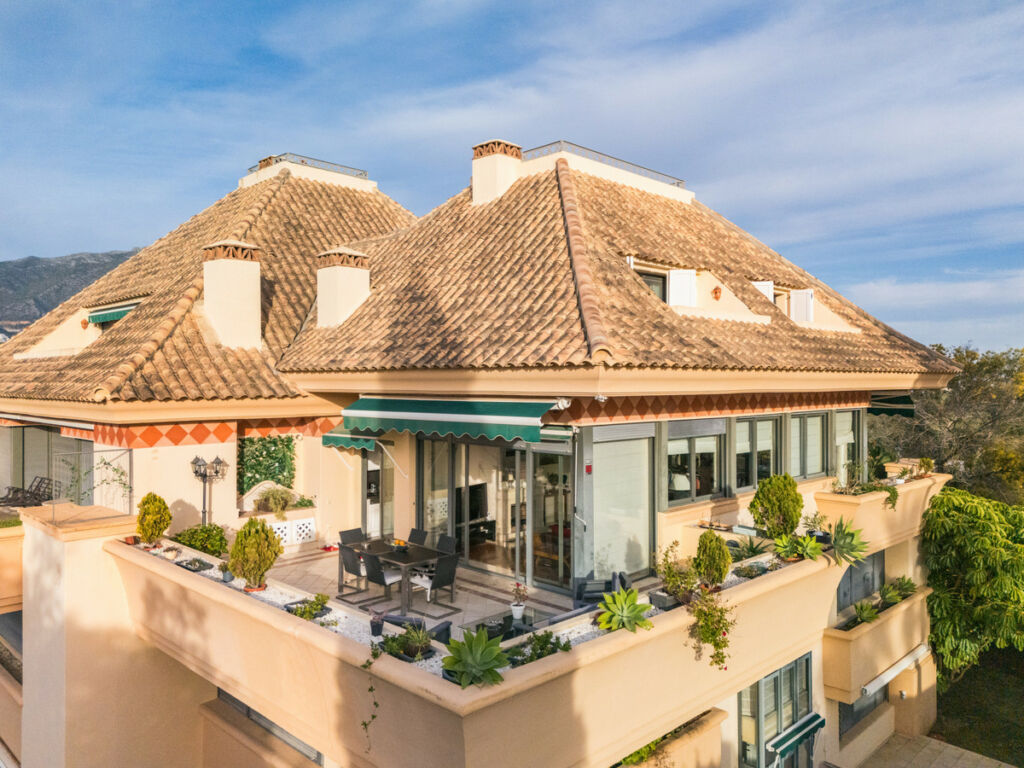 Penthouse Nueva Andalucía Málaga - image 11