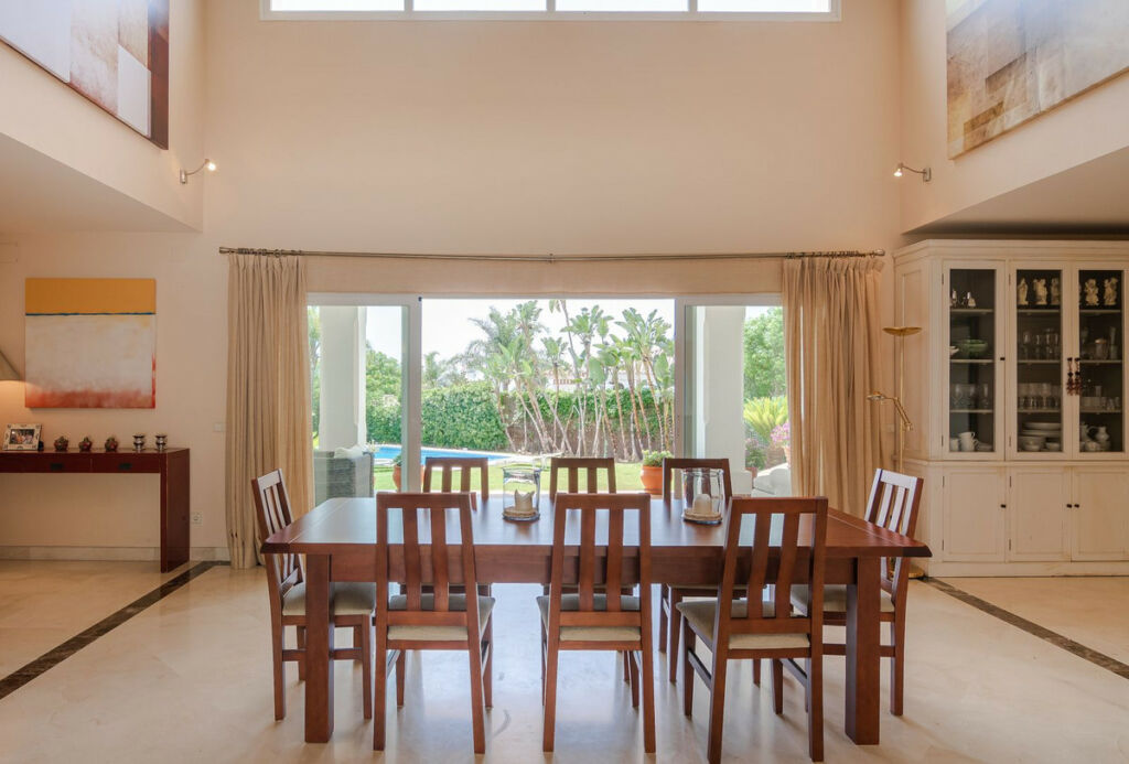 Detached Villa Benahavís Málaga - image 10