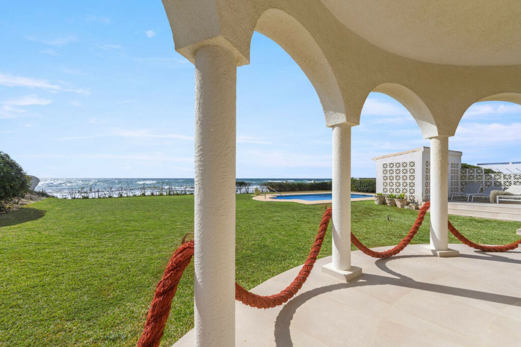 Detached Villa Marbesa Málaga - image 10