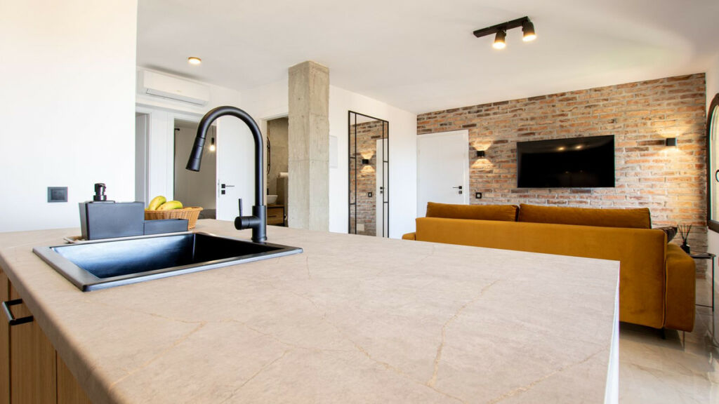 Middle Floor Apartment Torrenueva Málaga - image 10