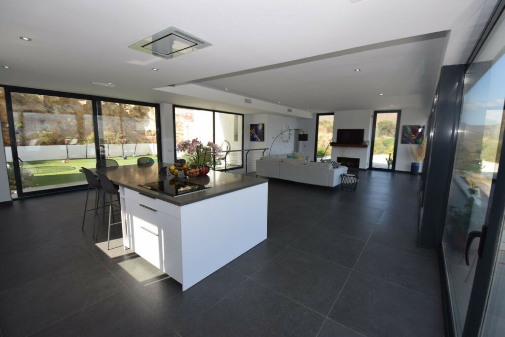 Detached Villa La Cala Golf Málaga - image 10