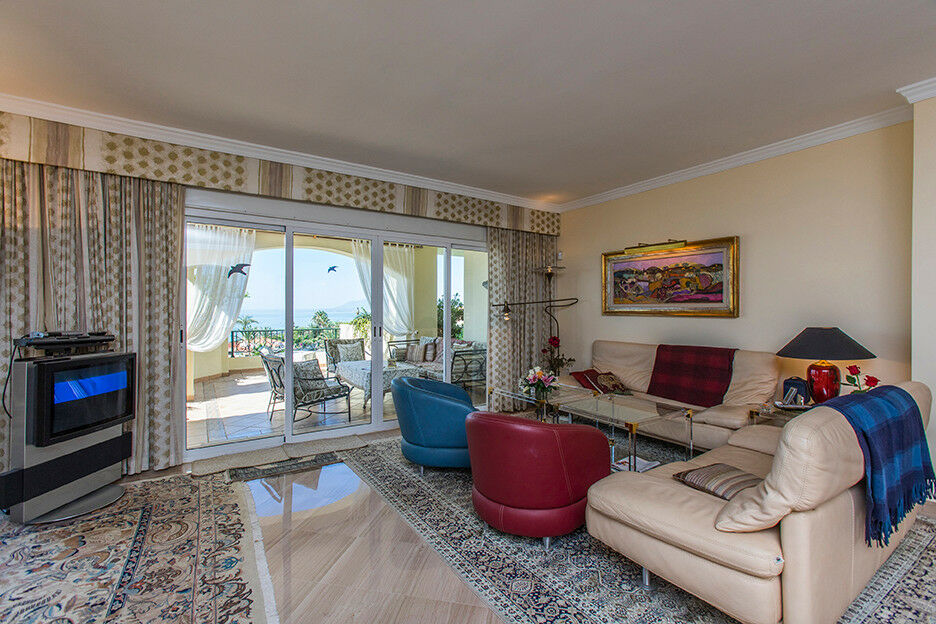 Penthouse Elviria Málaga - image 8