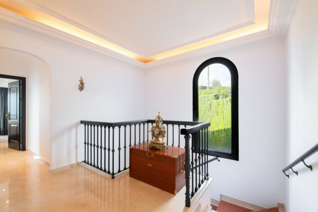 Detached Villa El Rosario Málaga - image 11