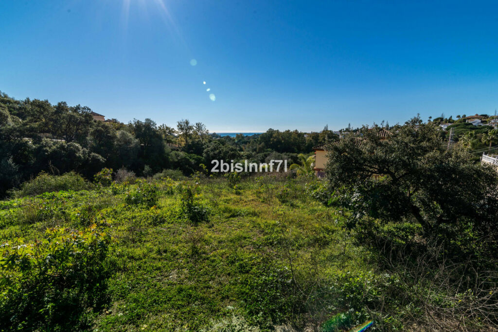 Residential Plot Elviria Málaga - image 11