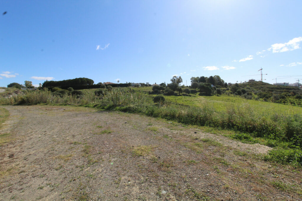 Residential Plot Benahavís Málaga - image 11