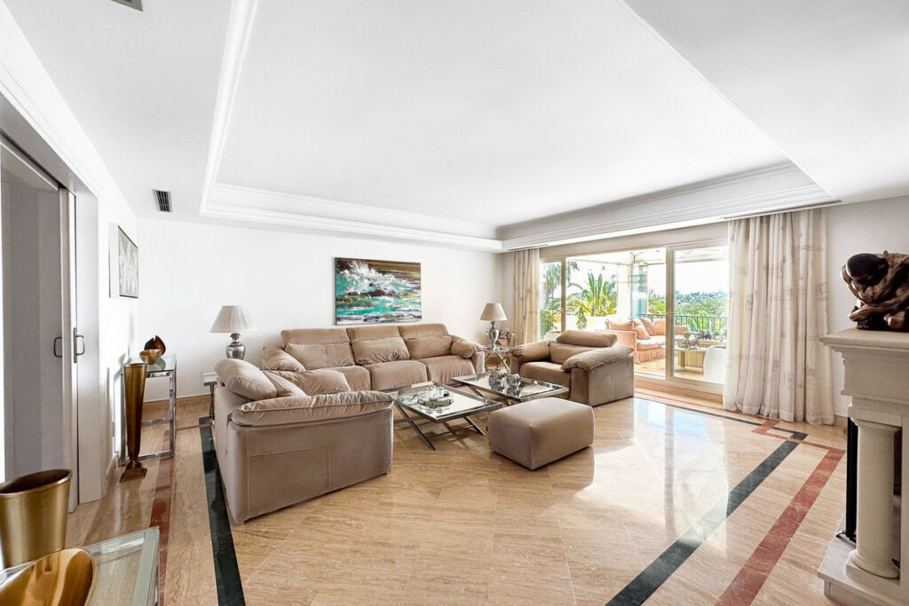 Penthouse Duplex The Golden Mile Málaga - image 11
