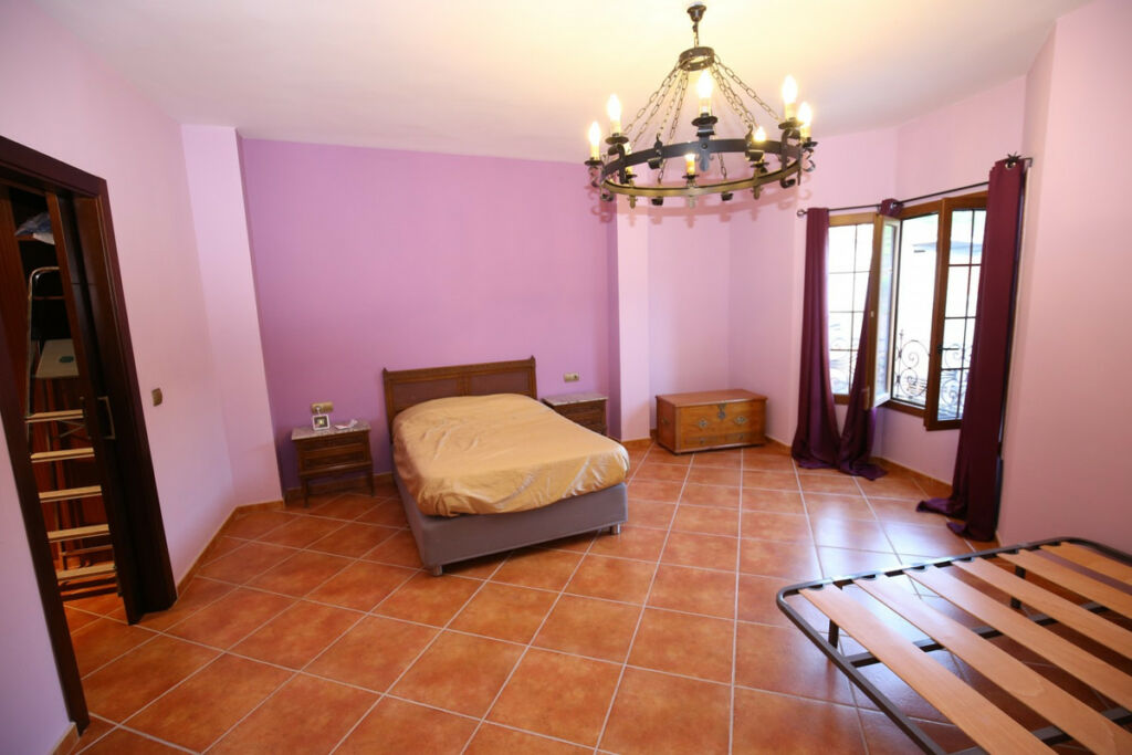 Detached Villa Benamargosa Málaga - image 11