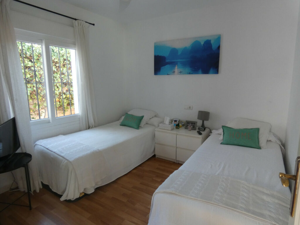 Detached Villa San Pedro de Alcántara Málaga - image 11