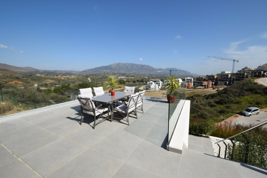 Detached Villa La Cala Golf Málaga - image 11