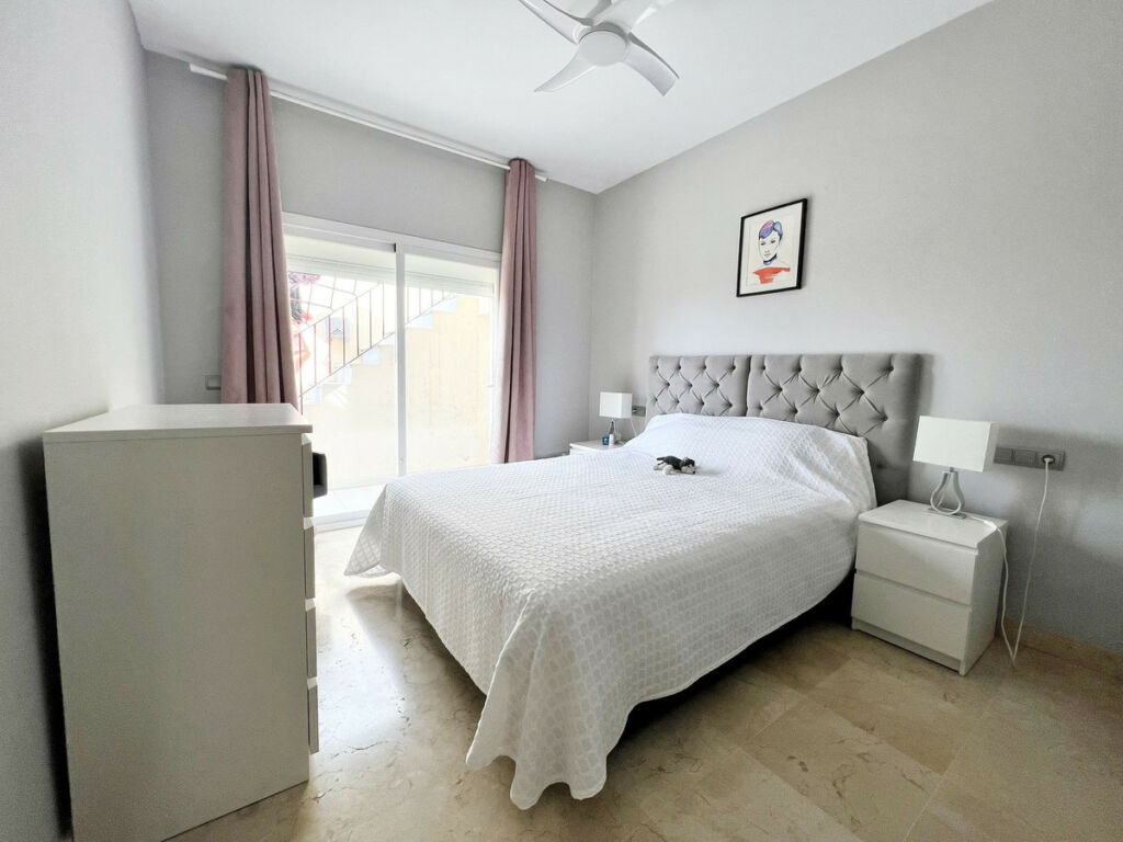 Penthouse New Golden Mile Málaga - image 11