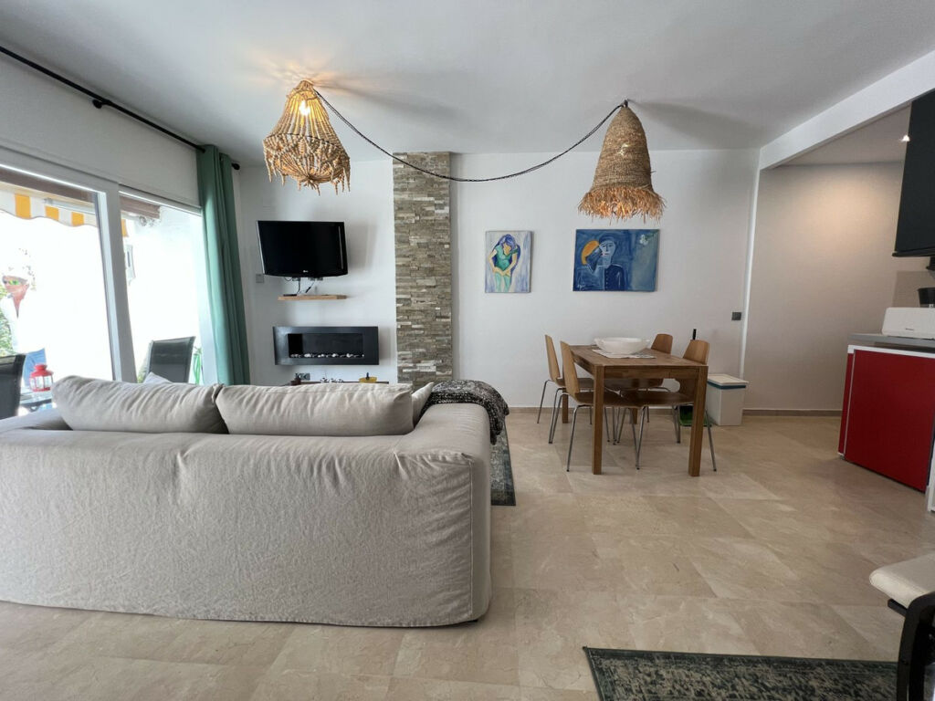 Ground Floor Apartment Puerto de Cabopino Málaga - image 12
