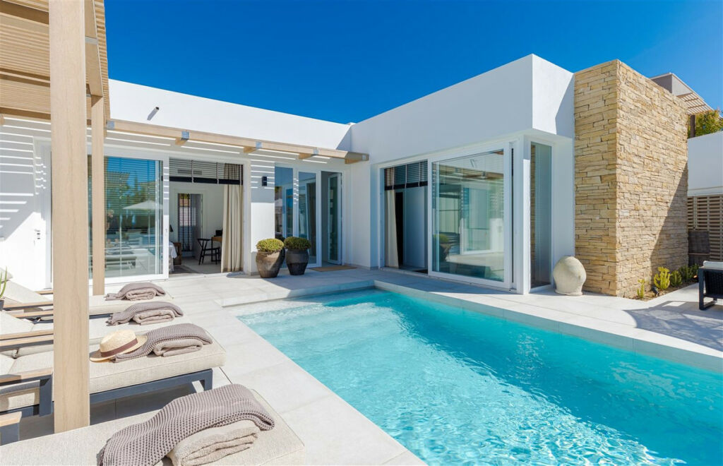 Detached Villa Riviera del Sol Málaga - image 12