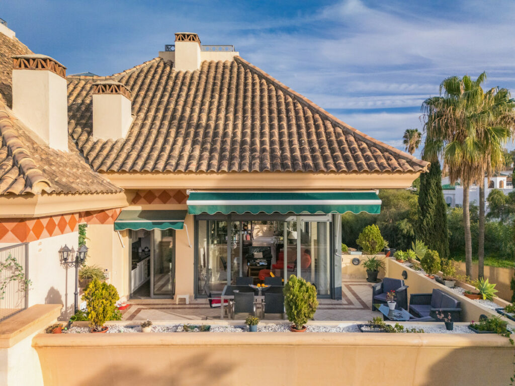 Penthouse Nueva Andalucía Málaga - image 13