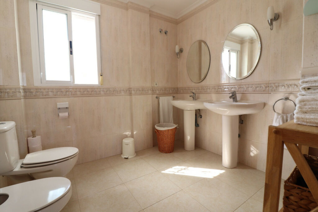 Detached Villa Algorfa Alicante - image 10
